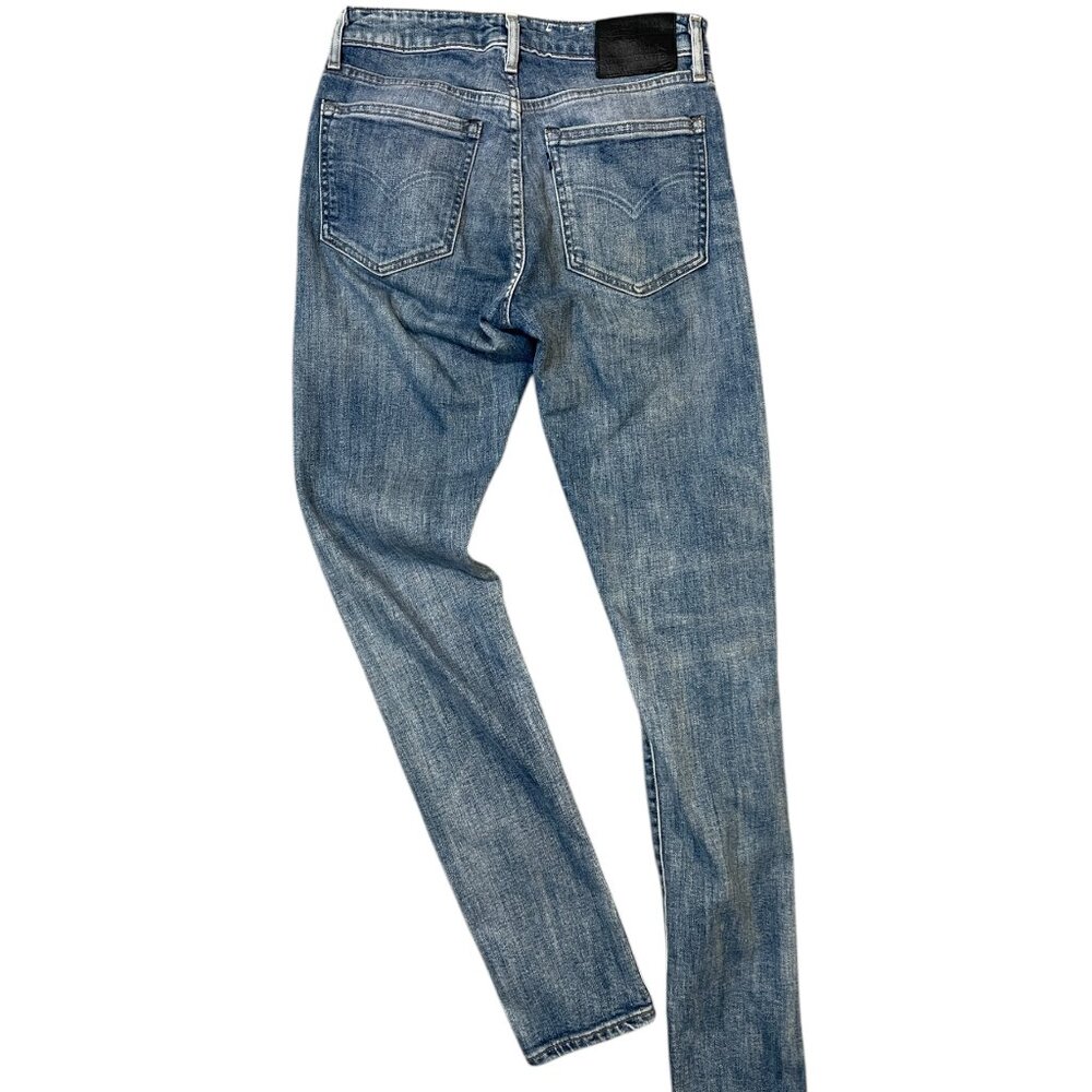 Levi's 721 High Rise Skinny Distressed Jeans – W26 L30 (Style #67879-0000)